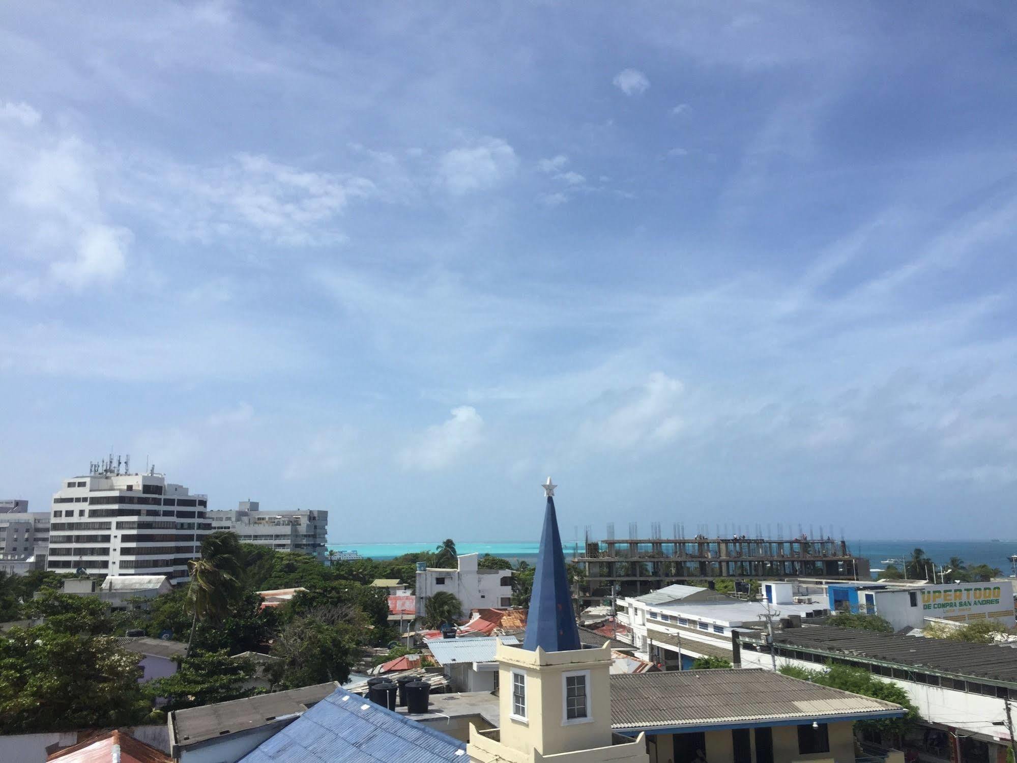 Hostal Central Beach San Andrés Eksteriør billede
